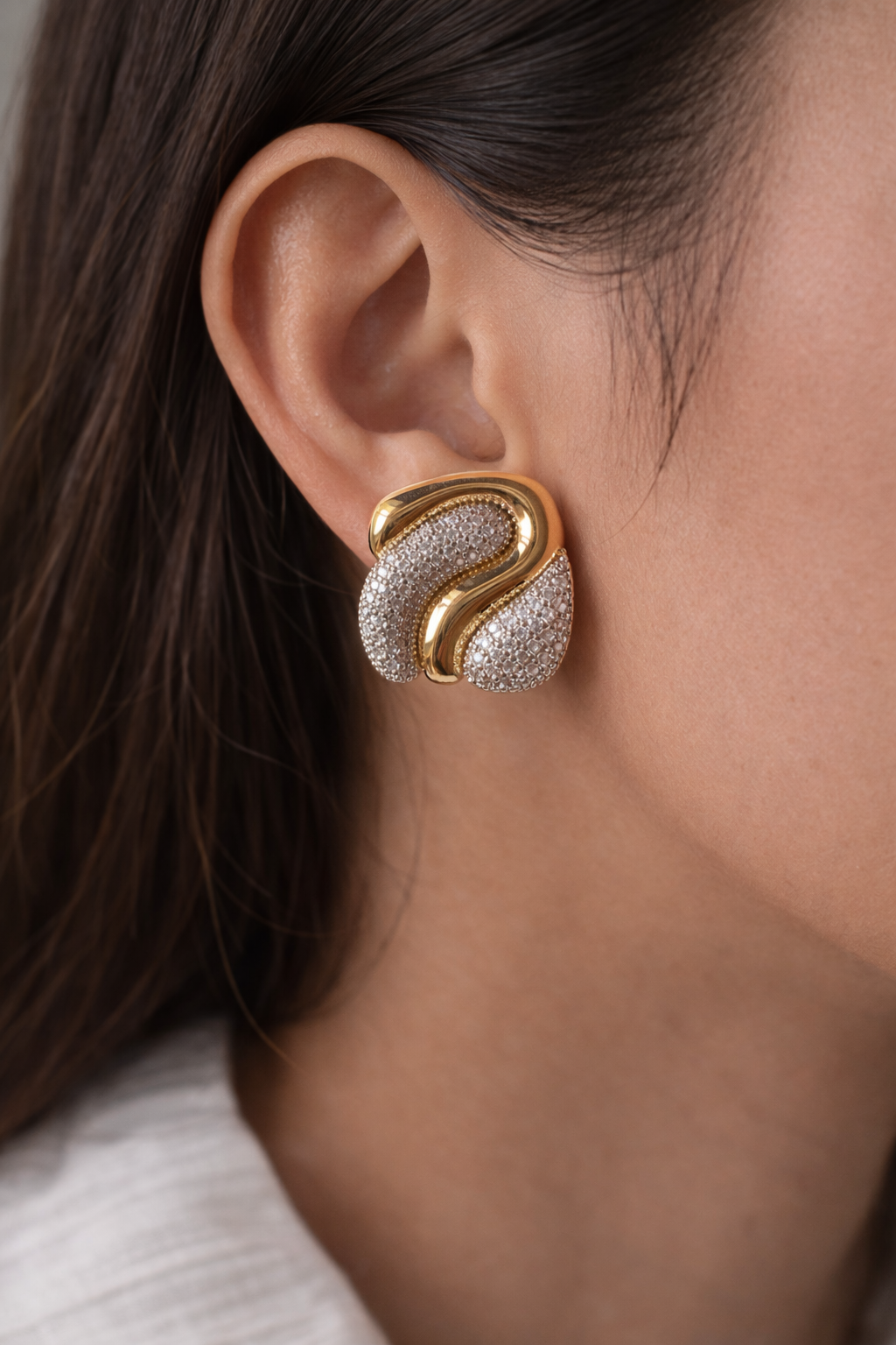 Luxury Pearl Statement Earrings – Gold & Silver Designer Stud Drop Earrings for Women