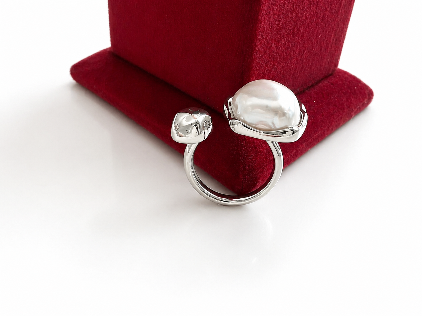 Eclipse Drift Baroque Pearl Ring – Silver Adjustable Statement Ring